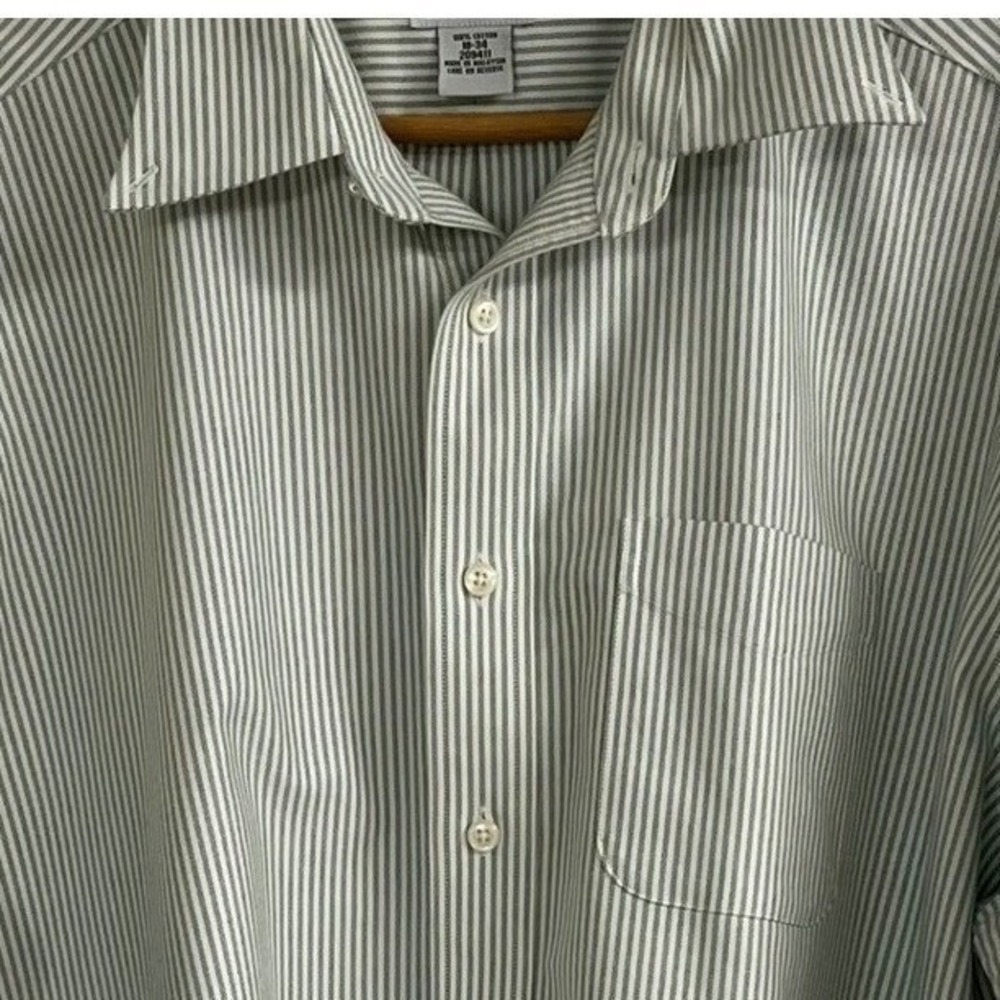 LL Bean Mens Green Stripe Wrinkle Resistant Long Sleeve 100% Cotton 18/34